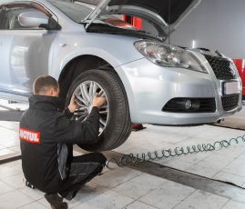 Шиномонтаж на автомобиле Сузуки